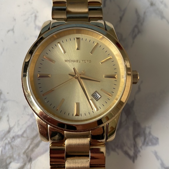 Michael Kors gold tone watch - Picture 2 of 6
